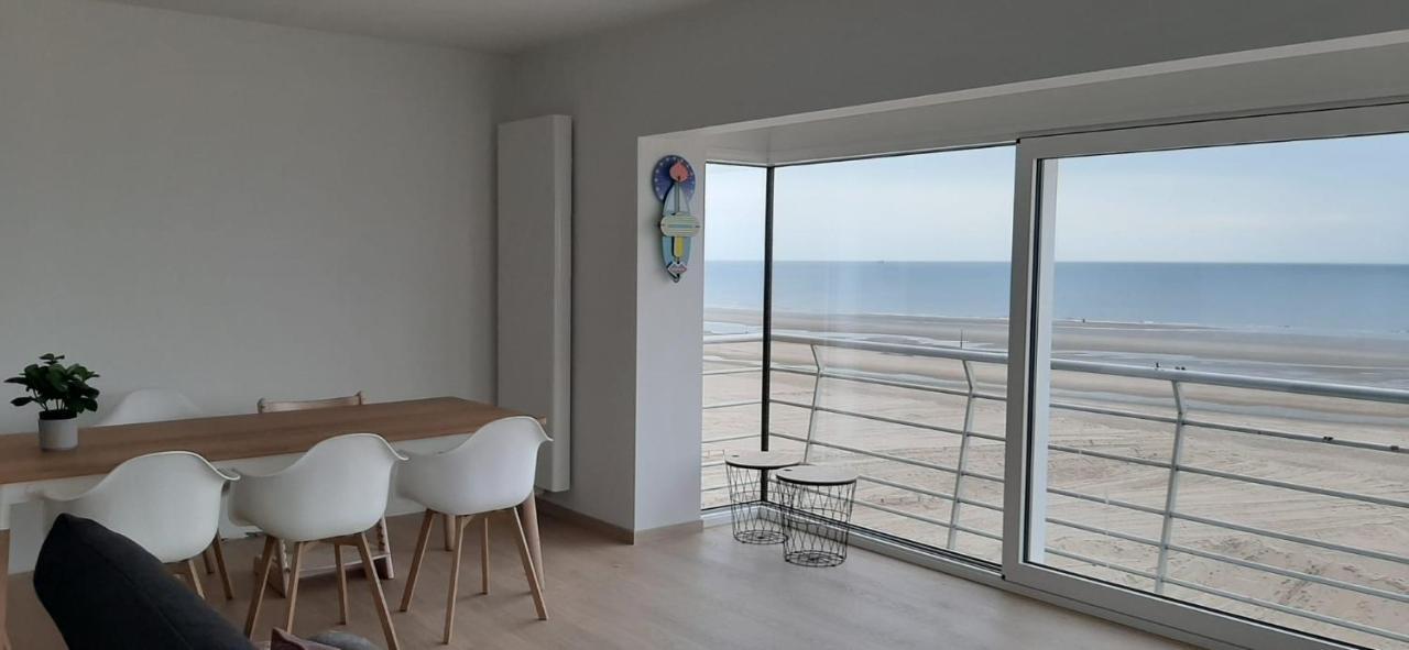 Appartment With Frontal Sea View With 3 Bedrooms Koksijde Dış mekan fotoğraf