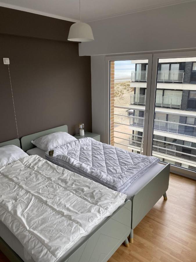 Appartment With Frontal Sea View With 3 Bedrooms Koksijde Dış mekan fotoğraf