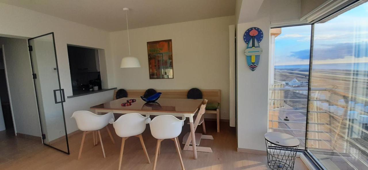 Appartment With Frontal Sea View With 3 Bedrooms Koksijde Dış mekan fotoğraf