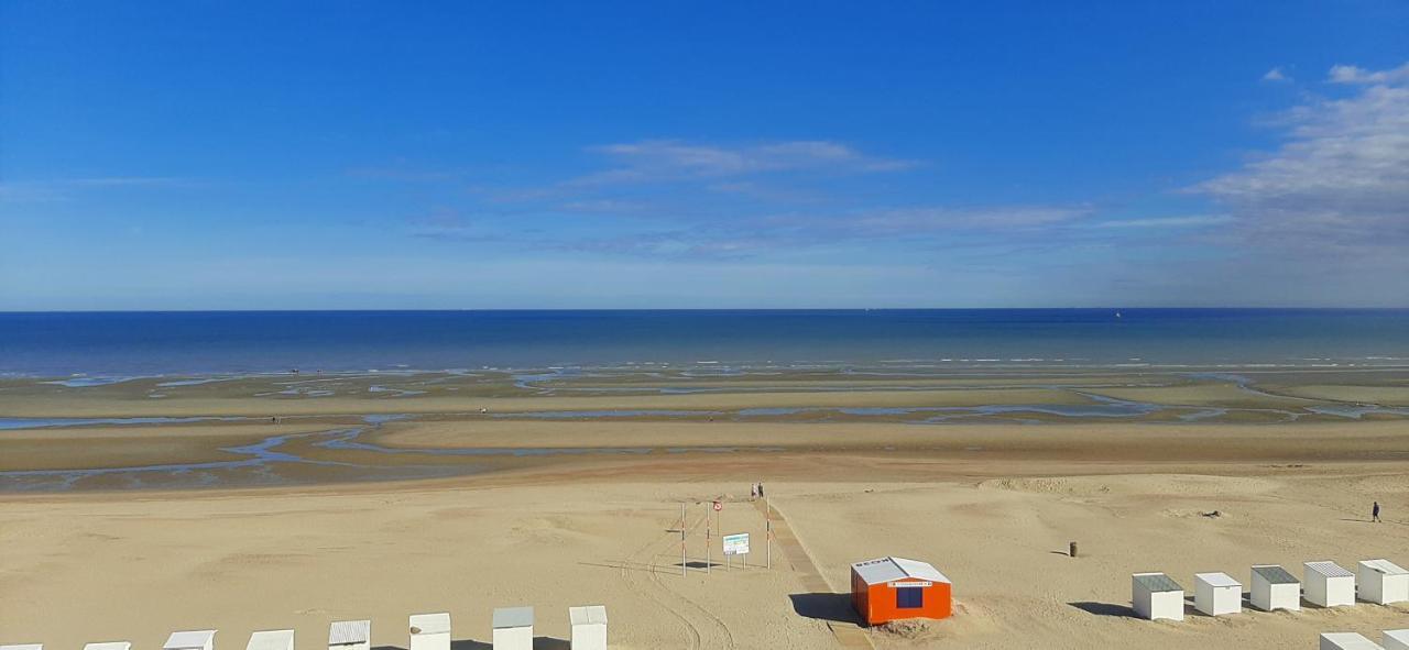 Appartment With Frontal Sea View With 3 Bedrooms Koksijde Dış mekan fotoğraf